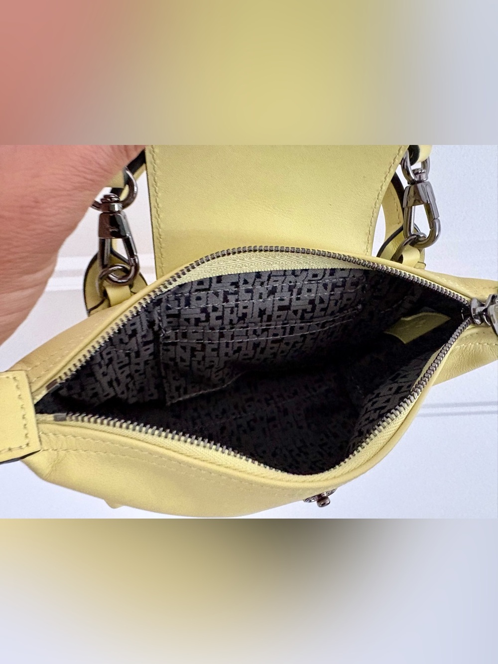 Longchamp Mini Top-Handle Bag in Lime Leather - Picture 2 of 9